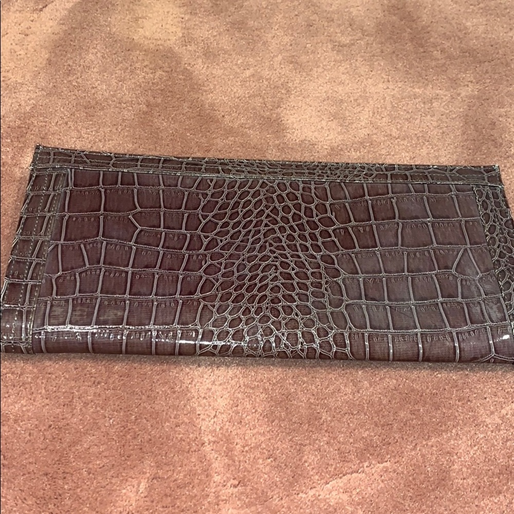 Purple clutch